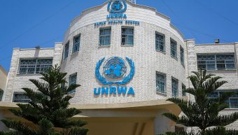 İsrail, UNRWA’ya savaş açarak Filistinlilere yardım kaynaklarını kurutmaya çalışıyor