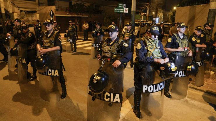 Peru Devlet Başkanı Dina Boluarte’nin evine polis baskını