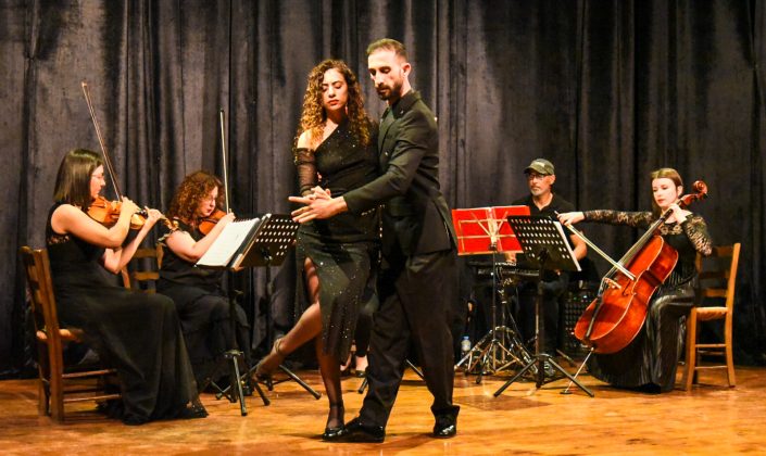 Arabahmet, Lefkoşa Belediye Orkestrası’yla müzik ve dansın buluşmasına ev sahipliği yaptı