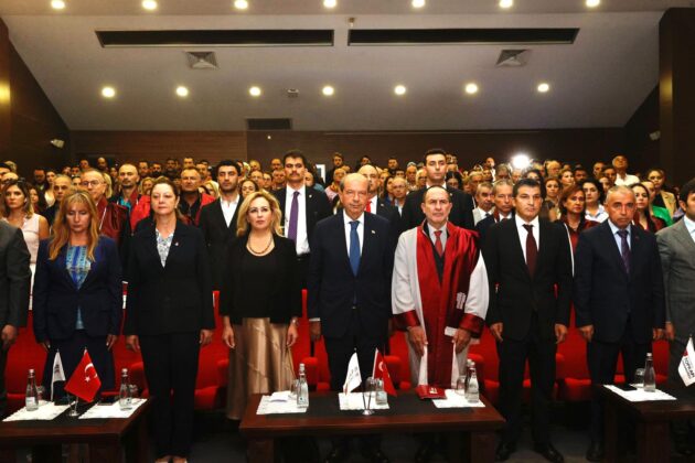 Cumhurbaşkanı Tatar ve eşi Sibel Tatar’ın katılımıyla İstanbul Topkapı Üniversitesi’nde Barış Harekatı’nın 50. yılı etkinliği yapıldı